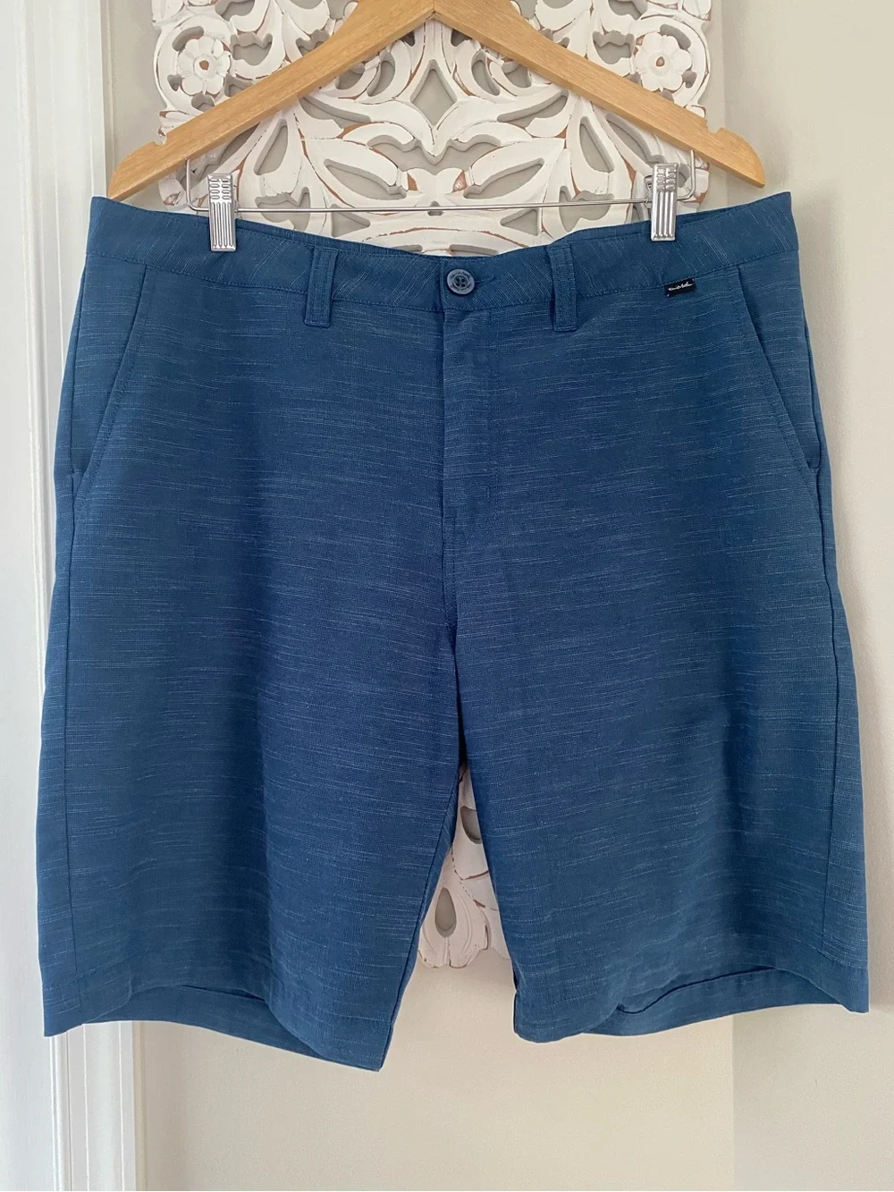 Travis Mathew Men’s Size 36 Blue Performance Golf Hybrid Shorts Casual Stretch